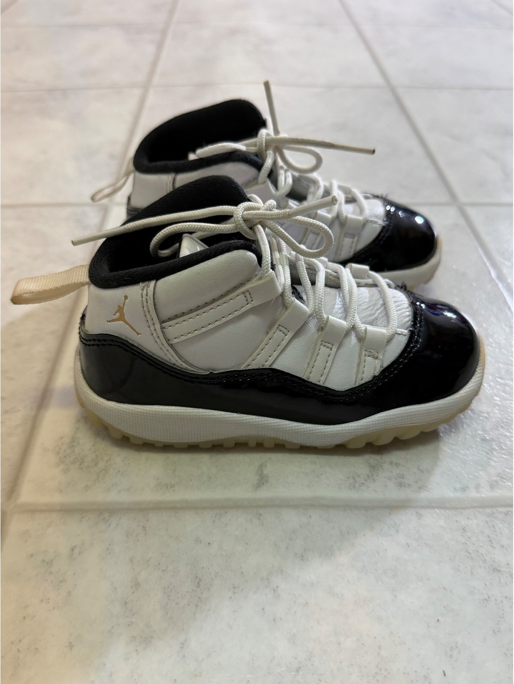 Toddler Jordan 11 Retro Concord Sneakers US Size 8C - Picture 4 of 6